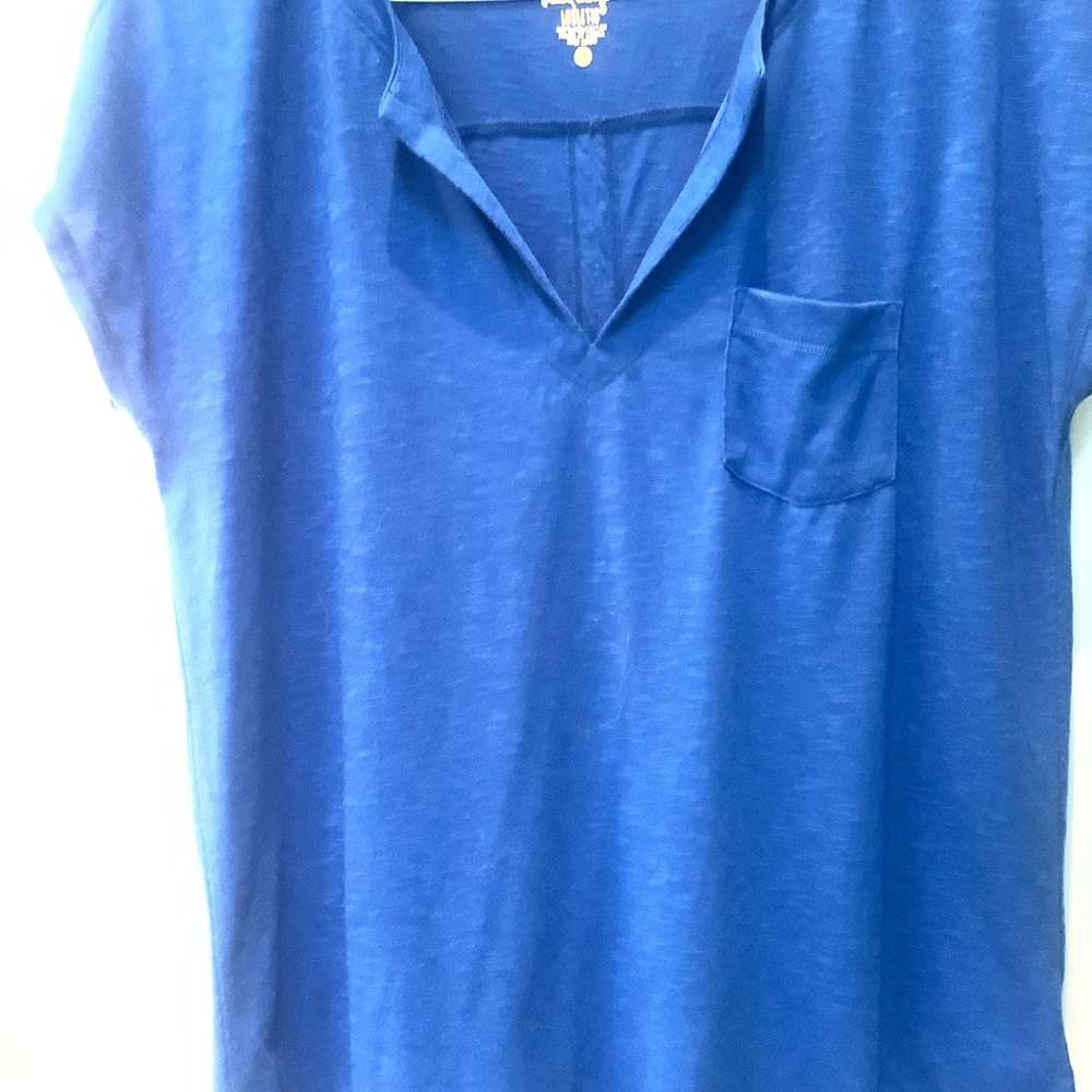 Lilly Pulitzer Royal Blue Luxletic V-Neck Pocket Tee